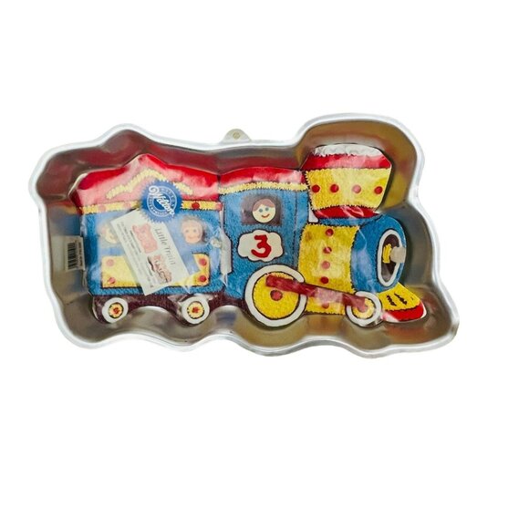 Wilton Enterprises Cake Pan‎ Little Train - Picture 5 of 7